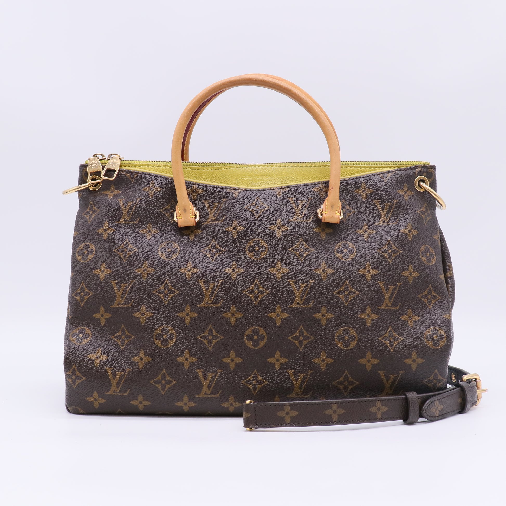 Louis Vuitton Pallas MM Monogram Canvas Bag B23470