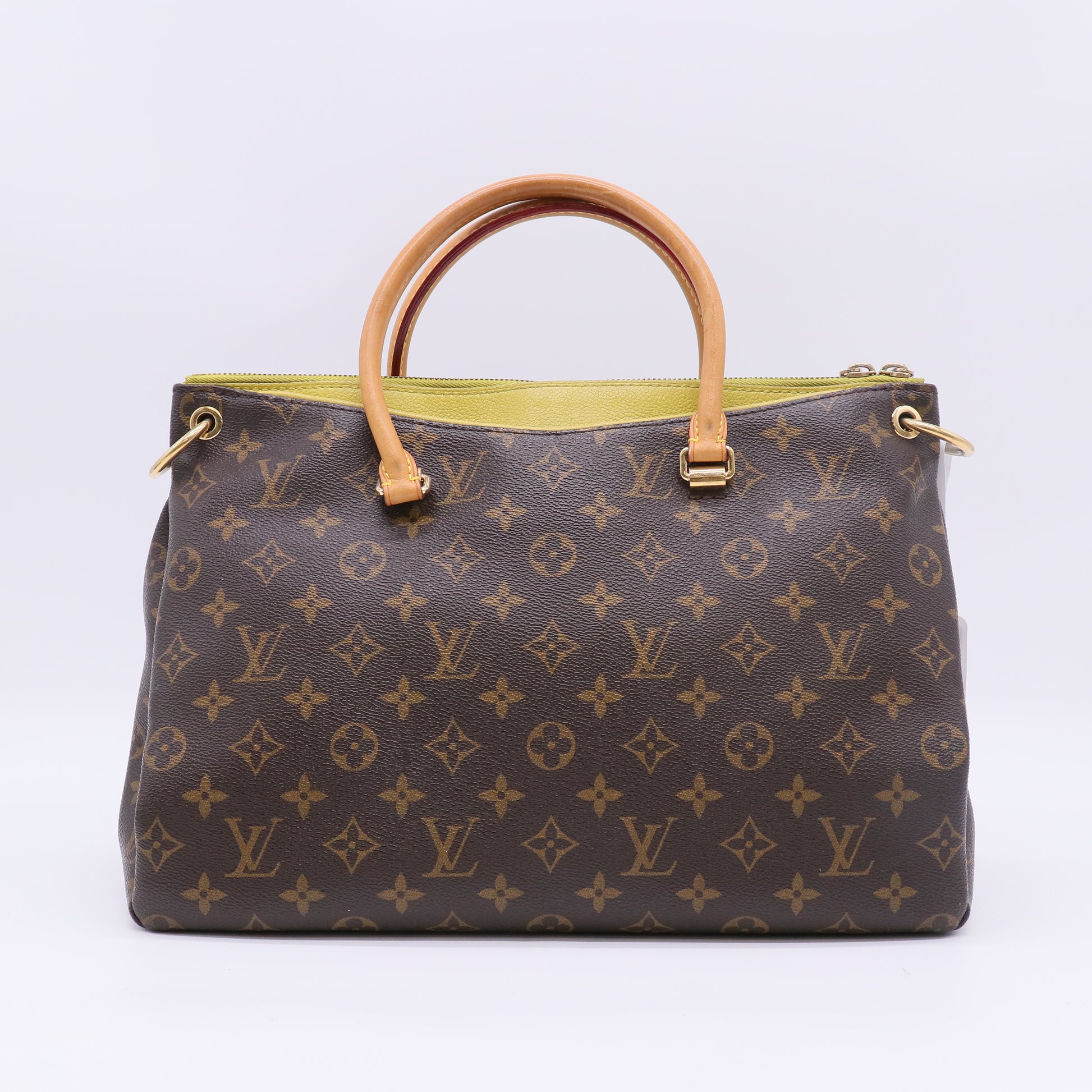 Louis Vuitton Pallas MM Monogram Canvas Bag B23470