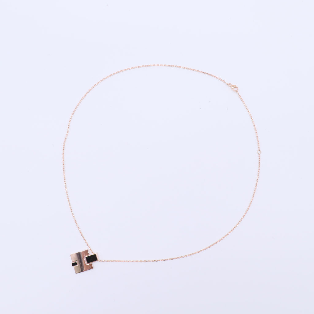 Hermes Eileen Pendant Necklace W21587