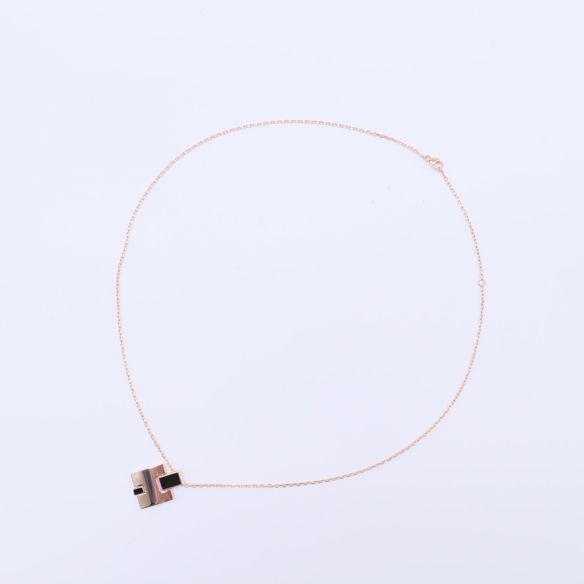 Hermes Eileen Pendant Necklace W21587