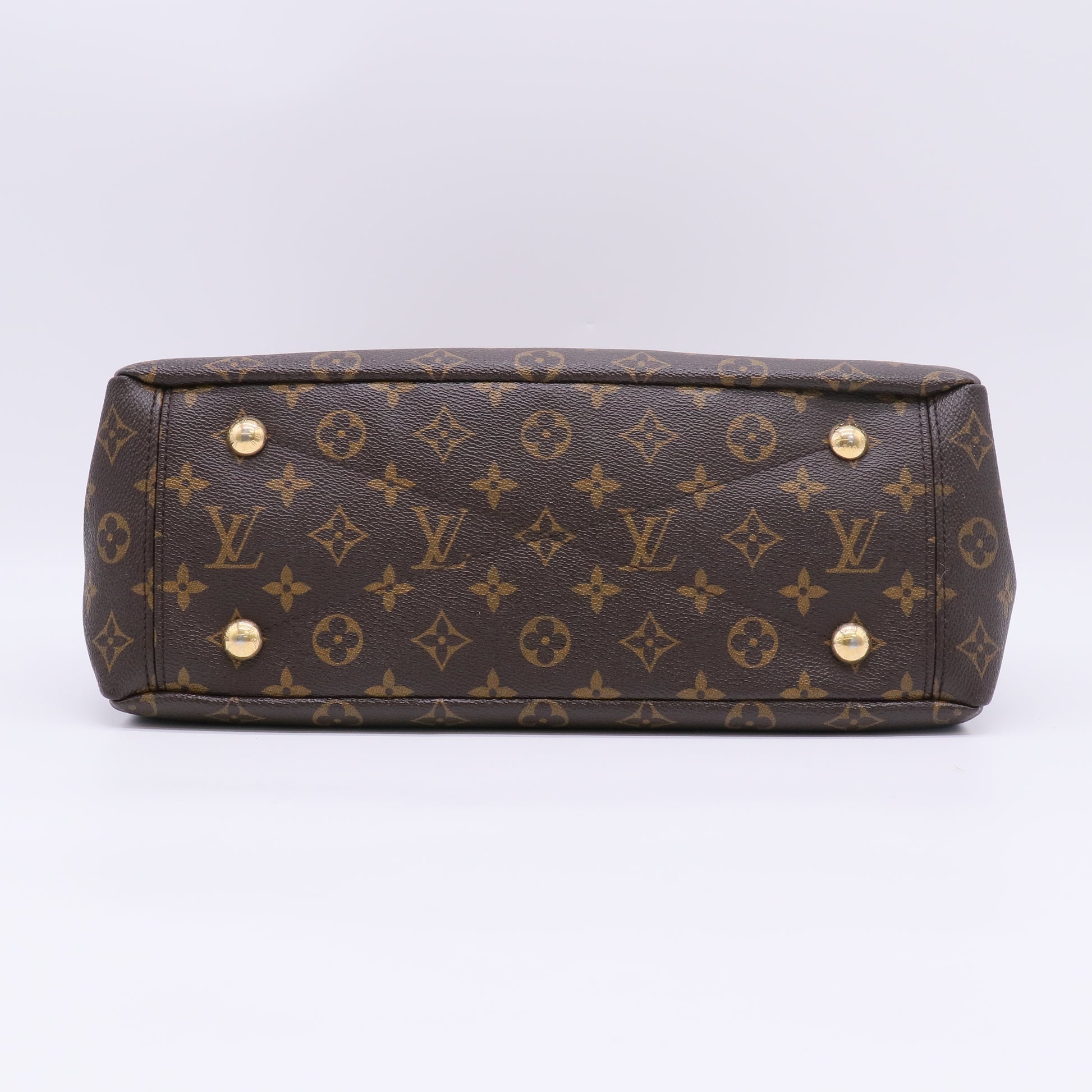 Louis Vuitton Pallas MM Monogram Canvas Bag B23470