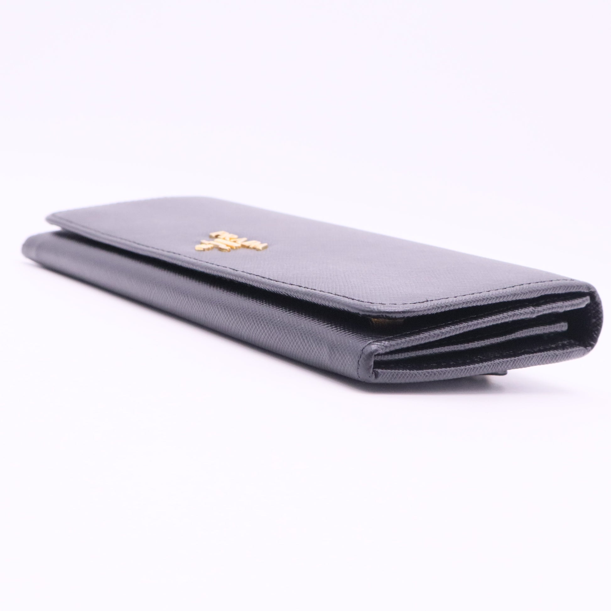 Wallet on Chain Saffiano Leather