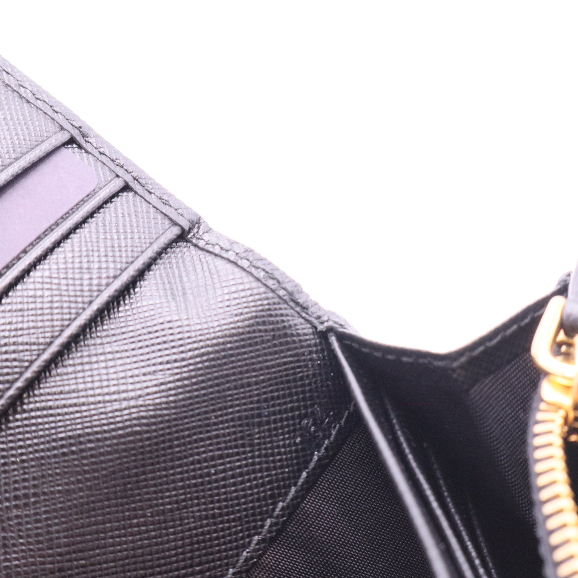Wallet on Chain Saffiano Leather