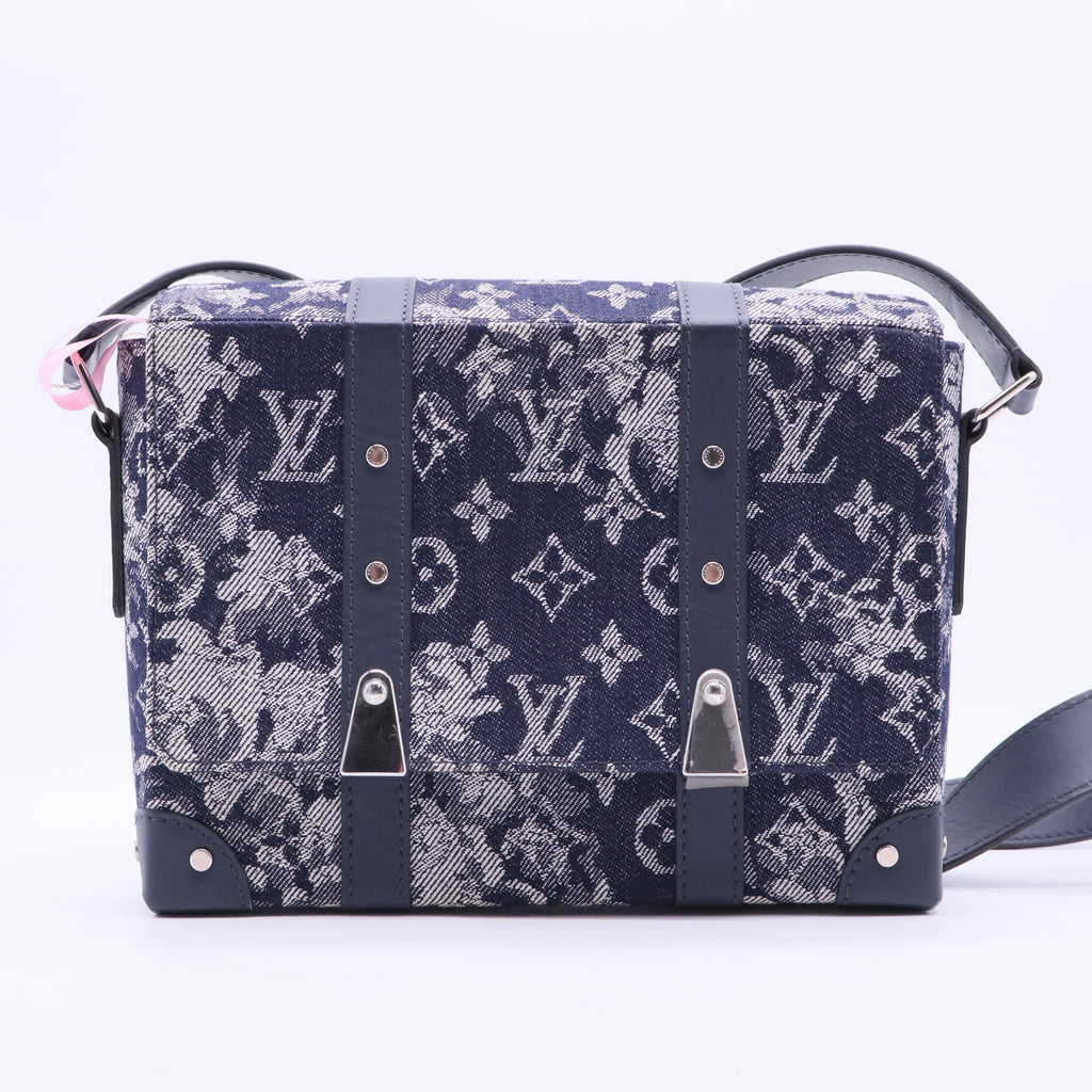 Louis Vuitton Monogram Tapestry Trunk Messenger J2376 twins