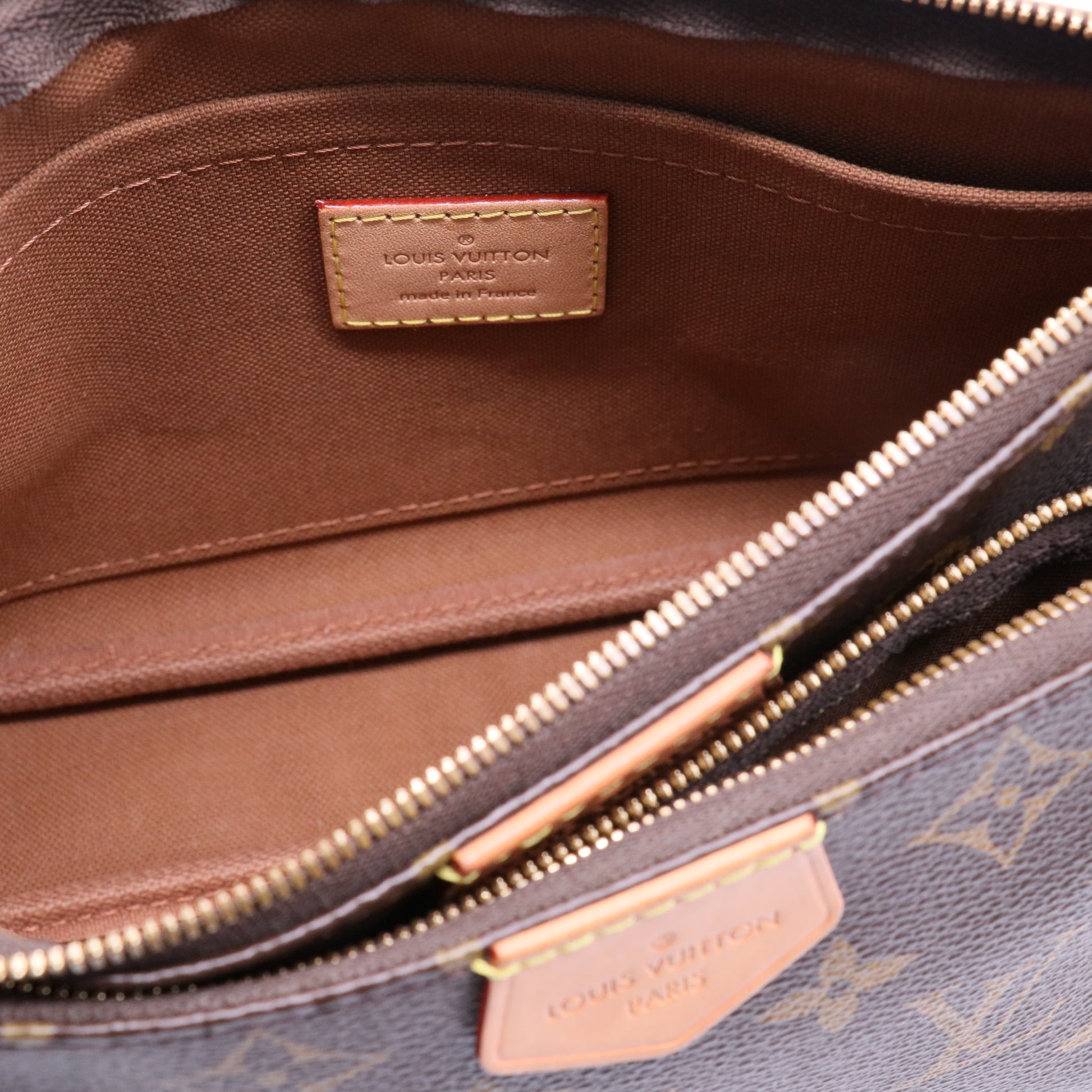 Multi Pochette Accessoires Monogram Canvas Twins