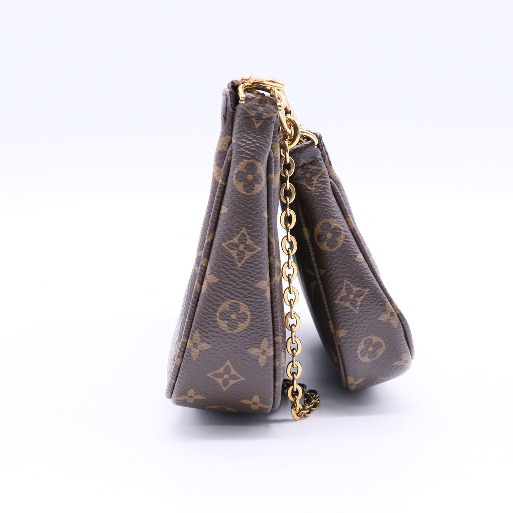 Multi Pochette Accessoires Monogram Canvas Twins