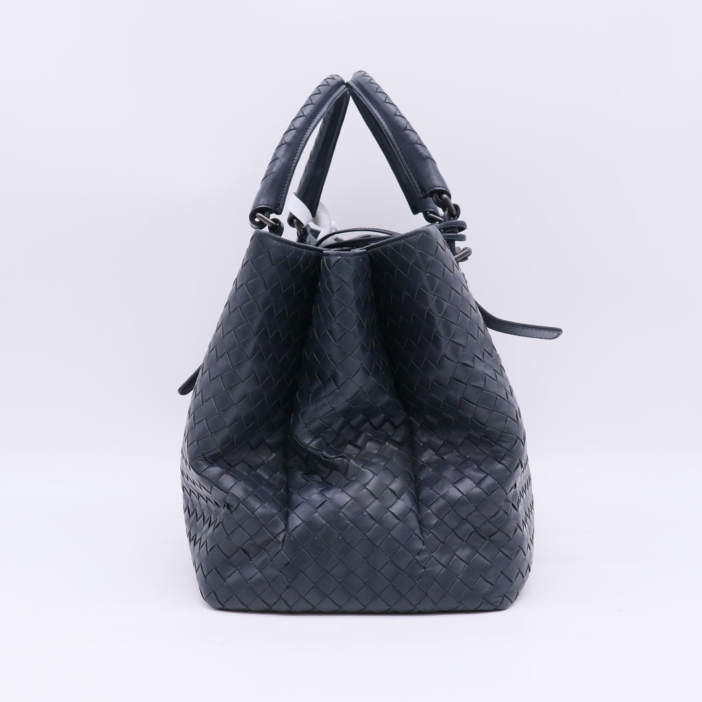 Intrecciato Medium Roma Bag B23487