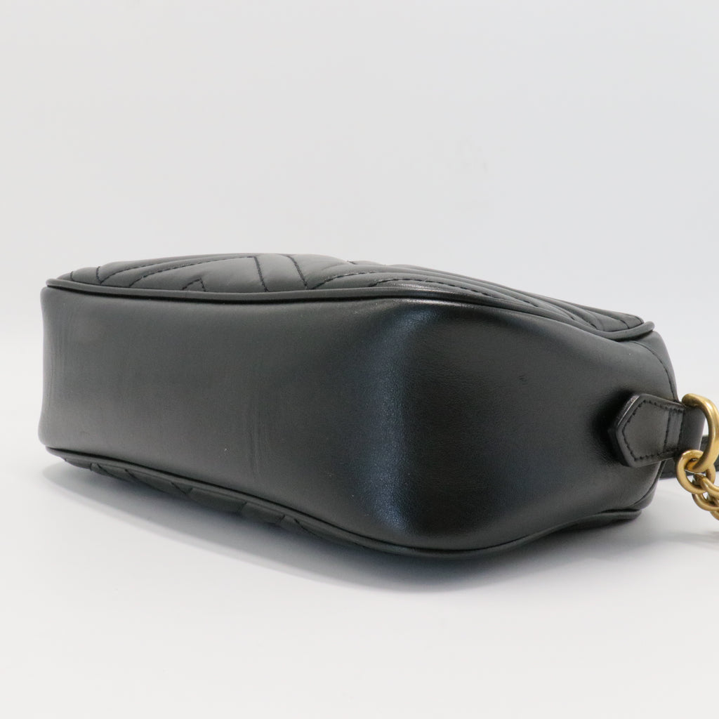 GG Marmont Shoulder Bag Matelasse Leather Small