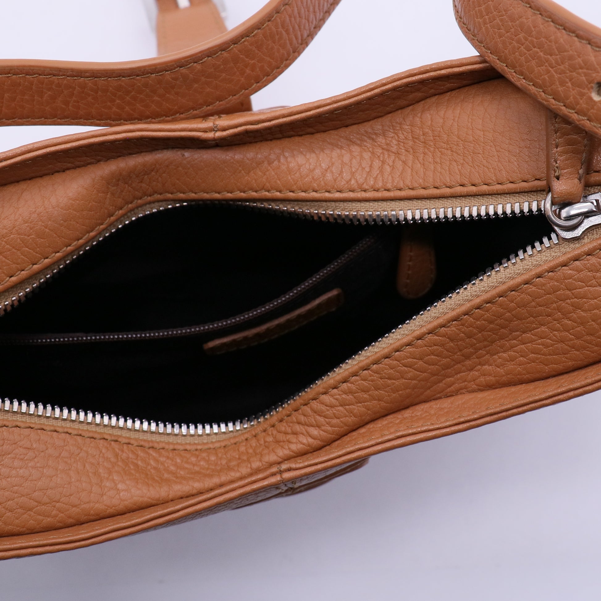 Leather handbag Loewe B20637