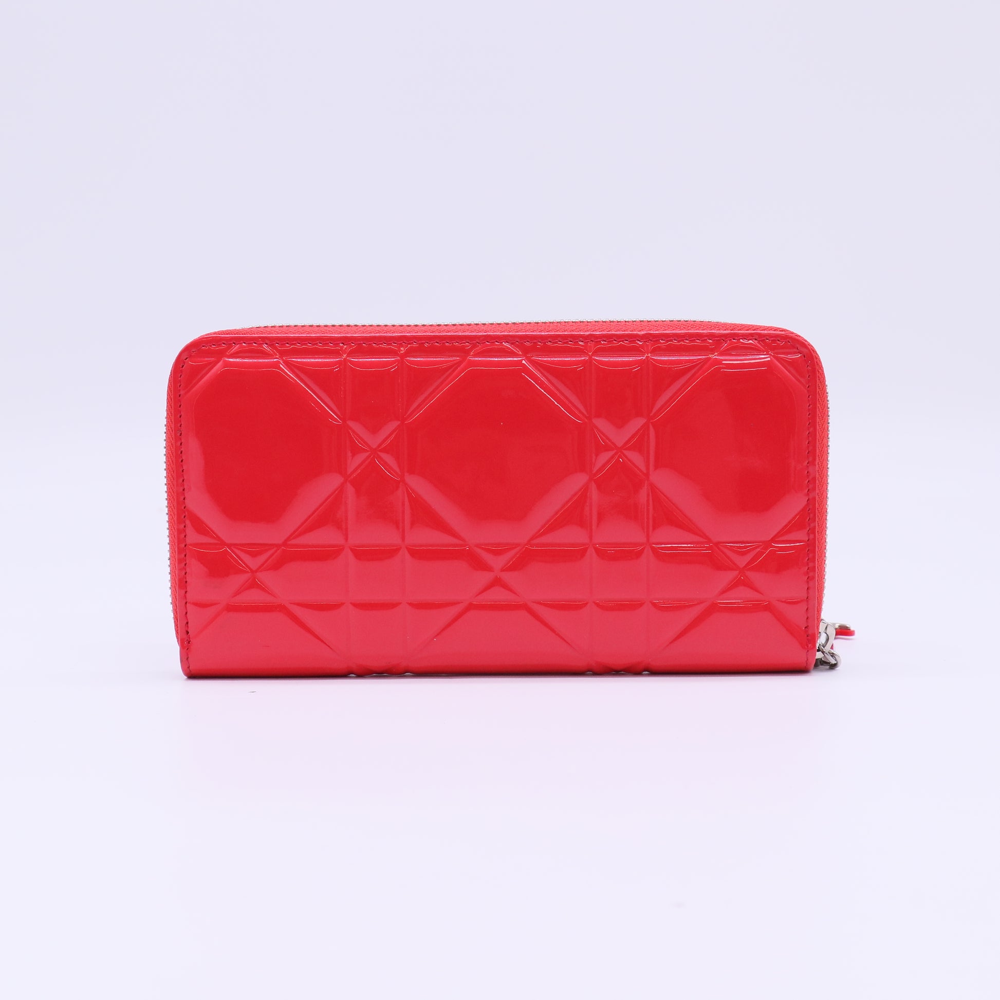 Christian Dior Lady Dior Cannage Patent Leather Voyageur Wallet W22110