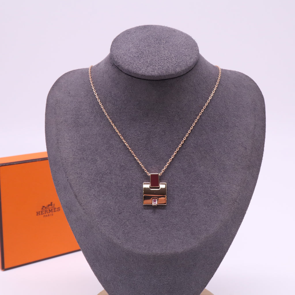 Hermes Eileen Pendant Necklace W21873