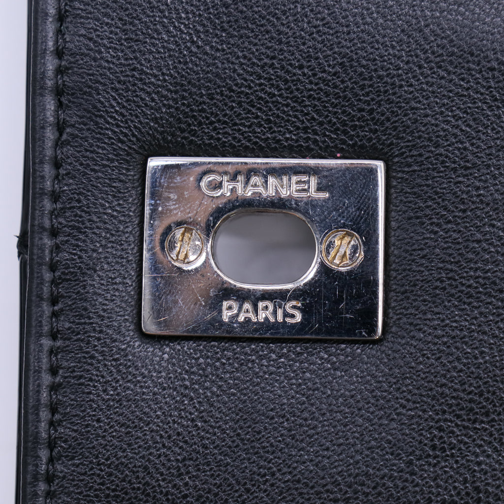 Chanel In The Business Maxi Flap Bag B22314