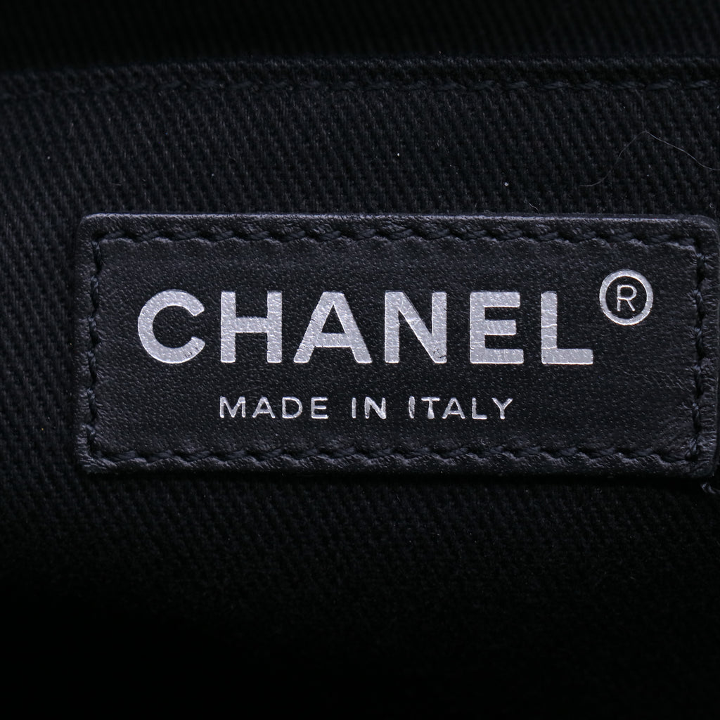 Chanel In The Business Maxi Flap Bag B22314