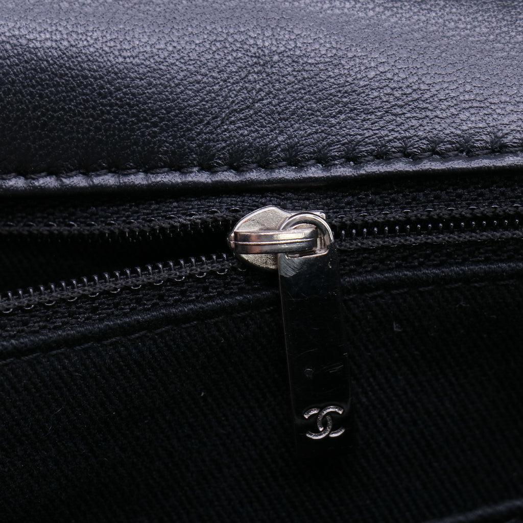 Chanel In The Business Maxi Flap Bag B22314