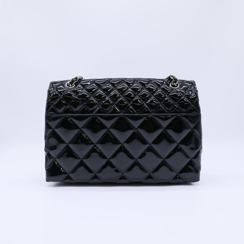 Chanel In The Business Maxi Flap Bag B22313