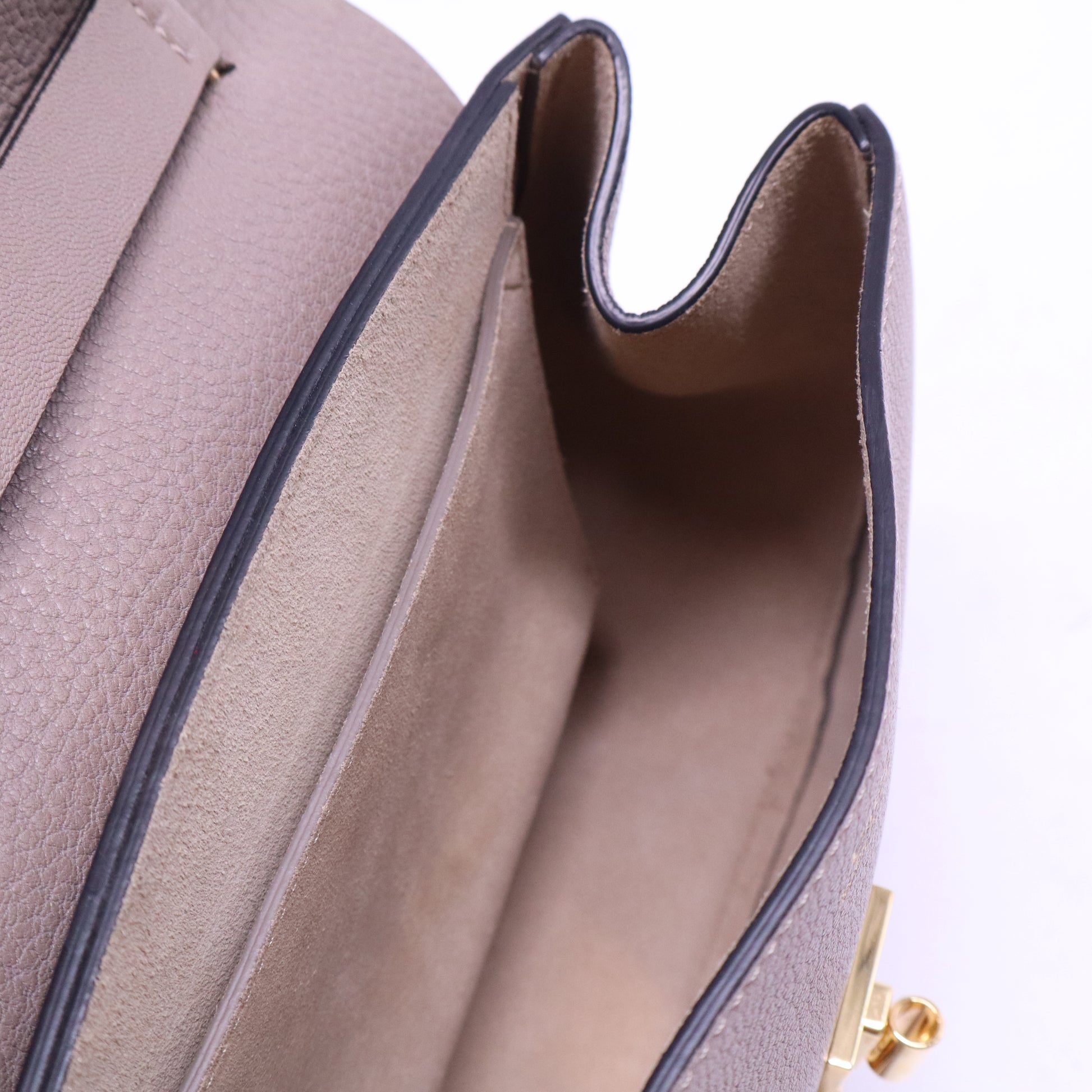 Grained Lambskin Mini Drew Shoulder BagB21252