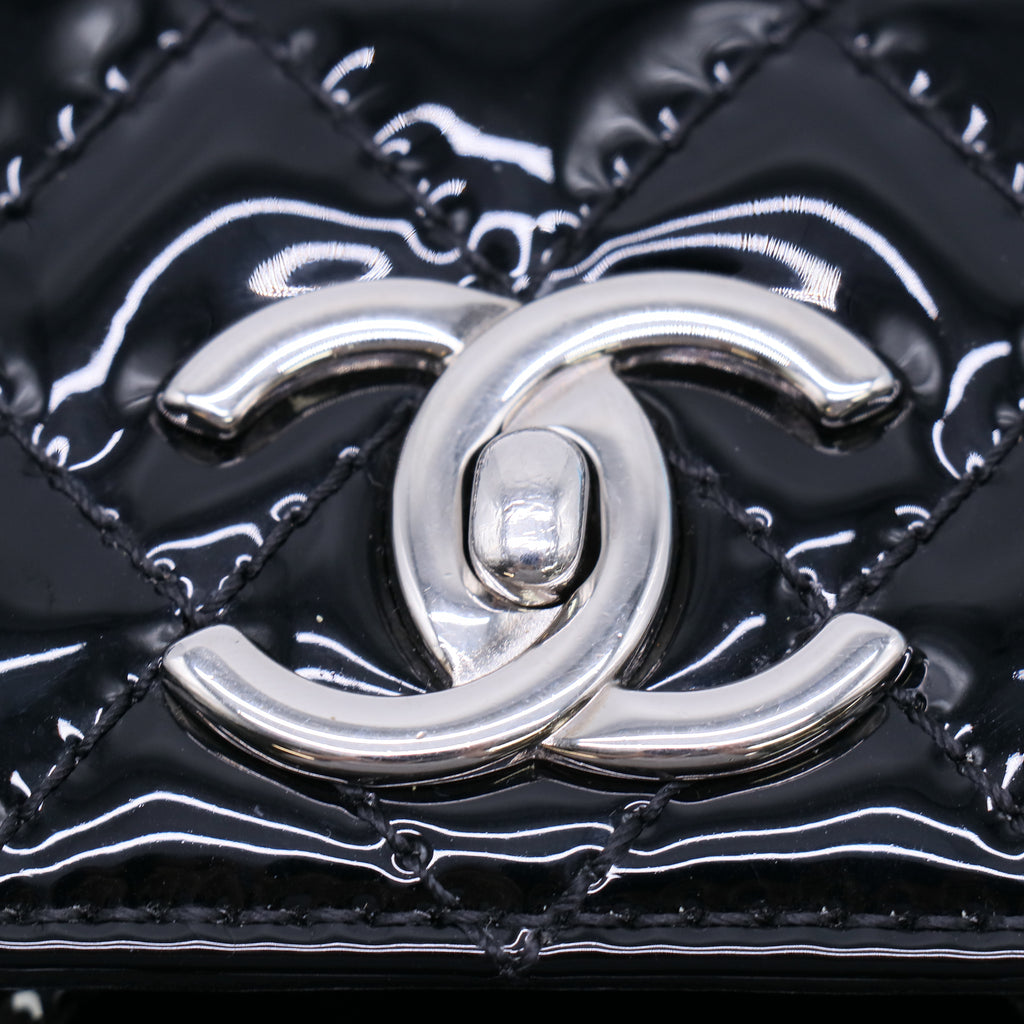 Chanel In The Business Maxi Flap Bag B22313