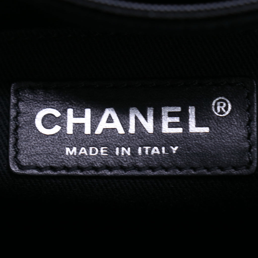 Chanel In The Business Maxi Flap Bag B22313