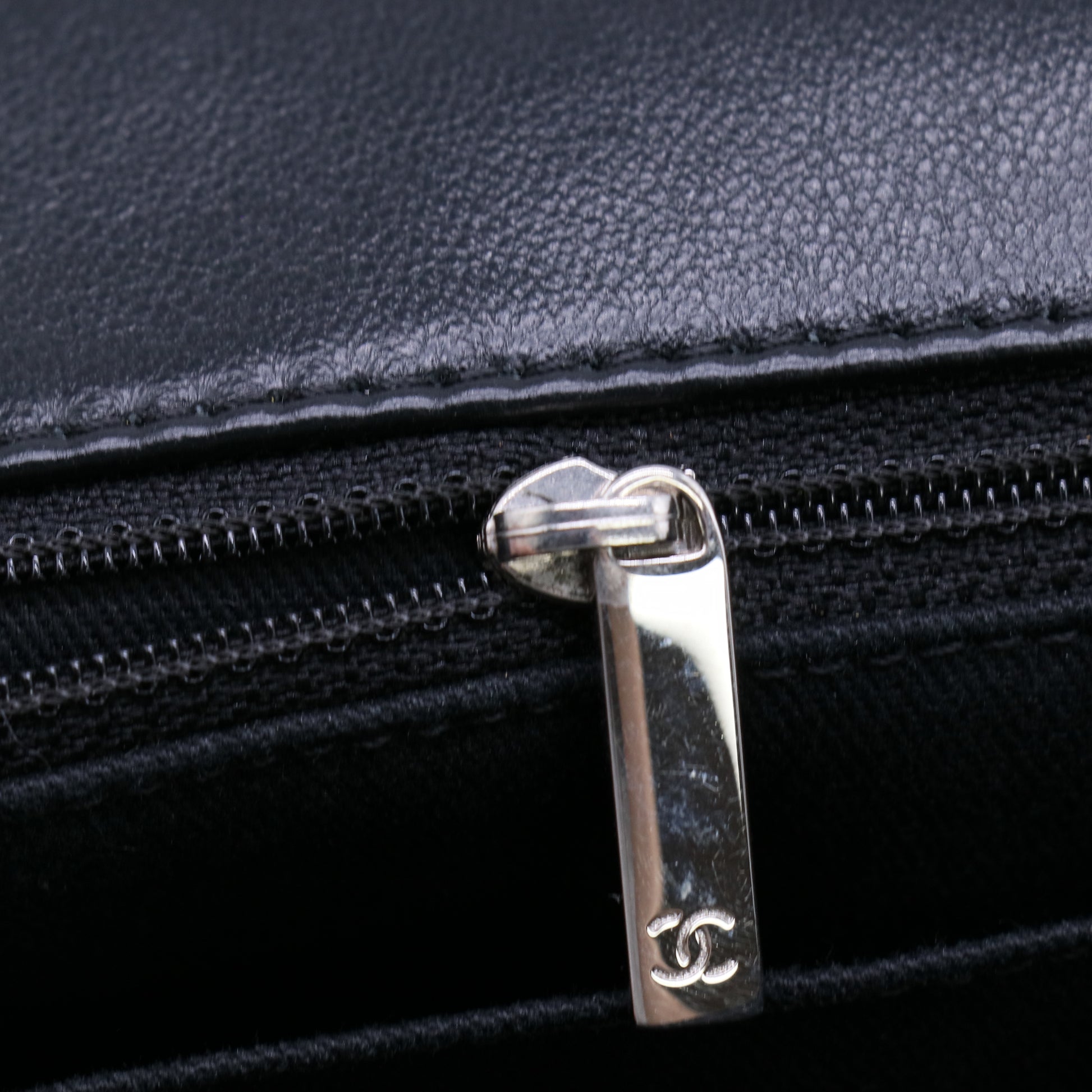 Chanel In The Business Maxi Flap Bag B22313