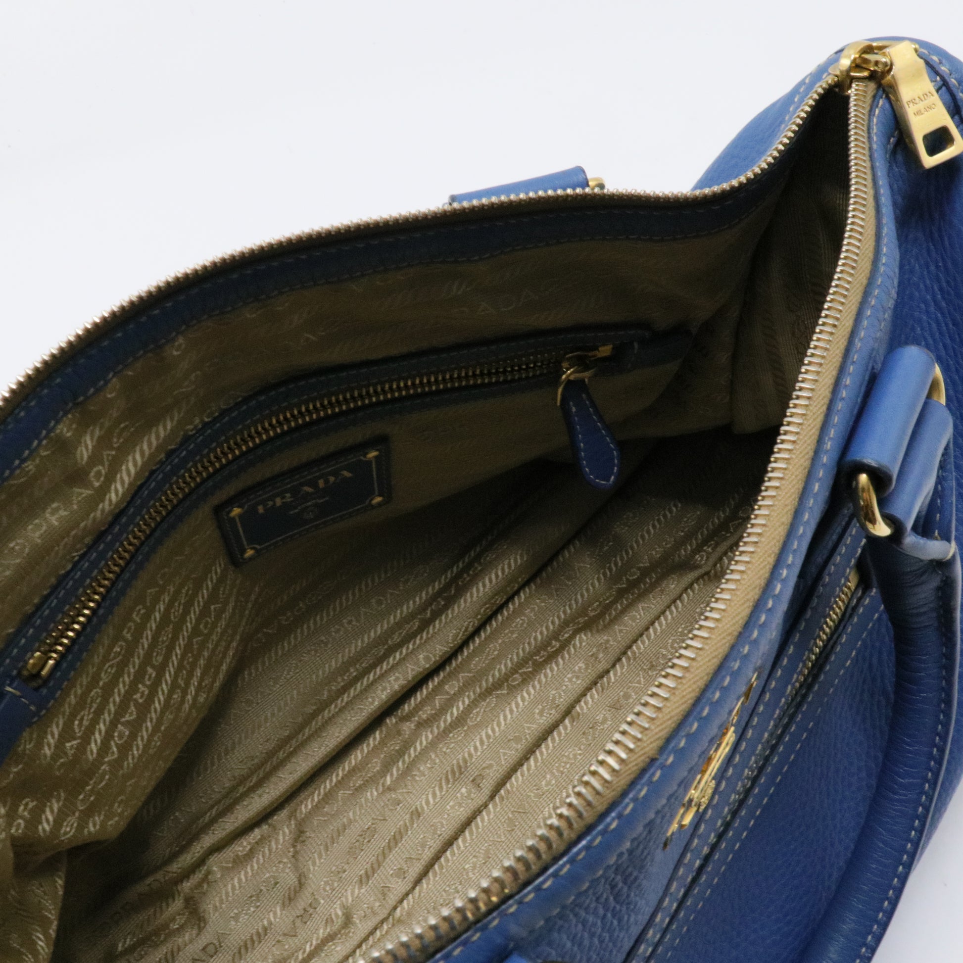 Vitello Daino Zip Tote w/ Strap