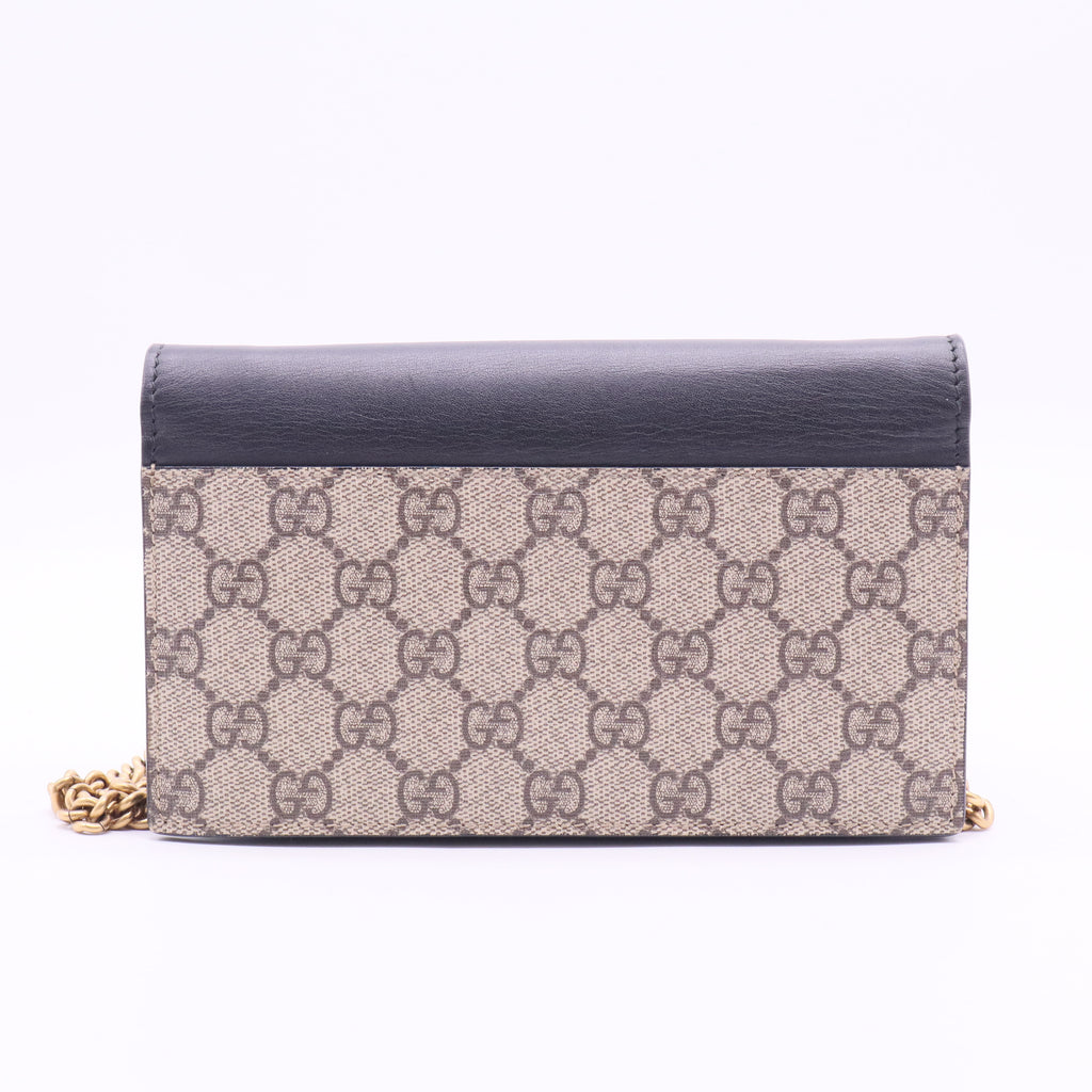 Faux Pearl Wallet on Chain
