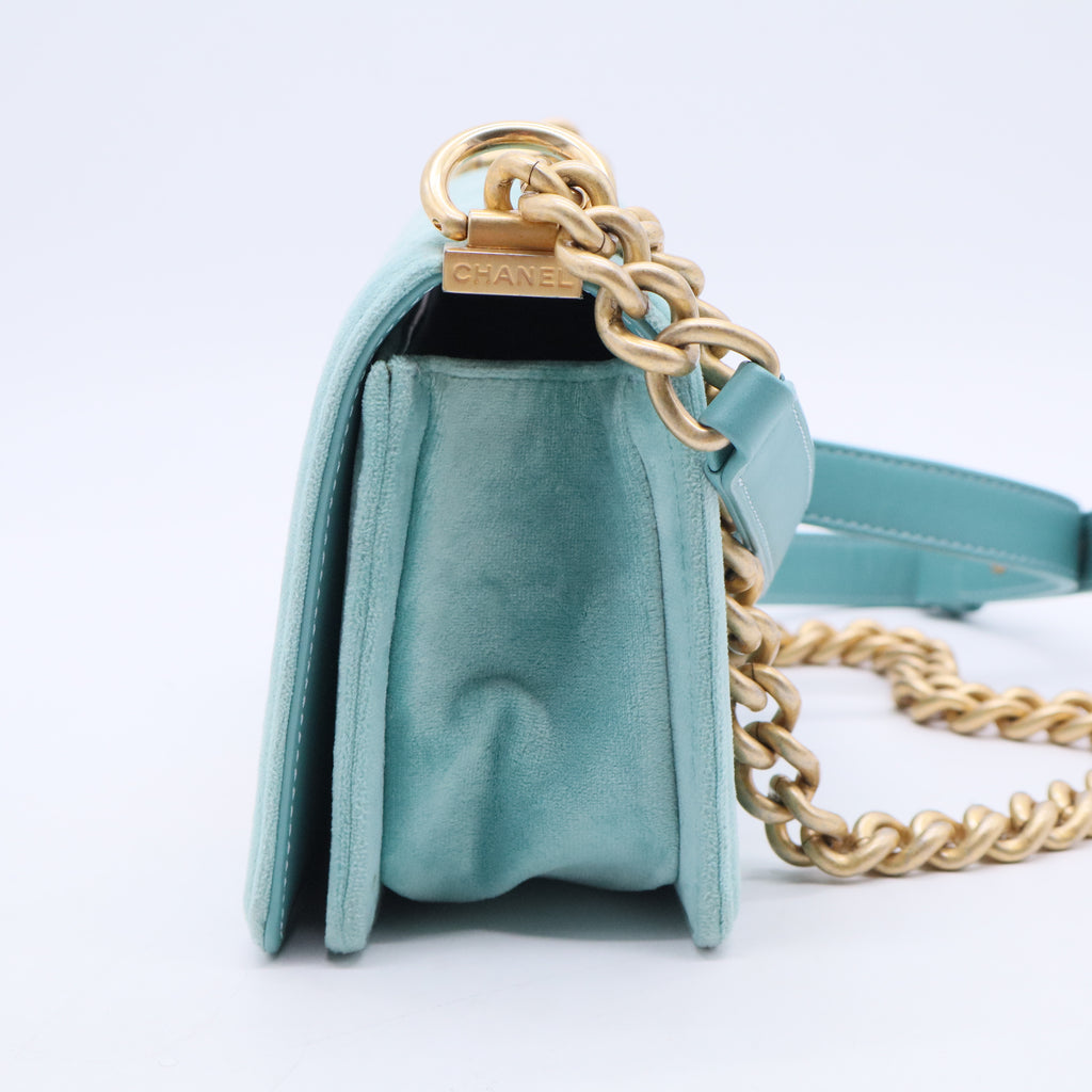 Boy velvet crossbody bag B20408