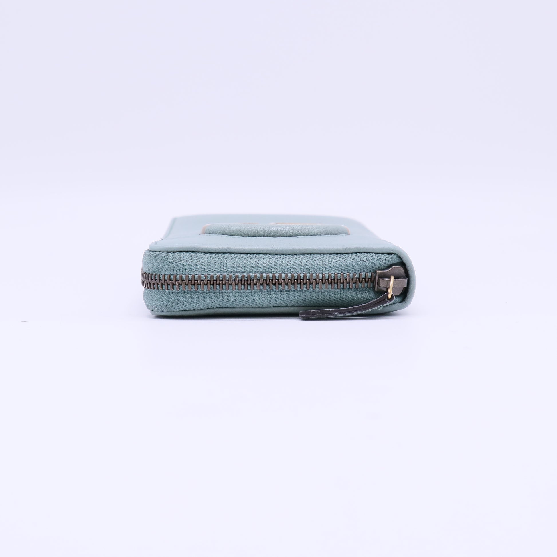 Gucci Interlocking G Braided Leather Zip Around Wallet W22079