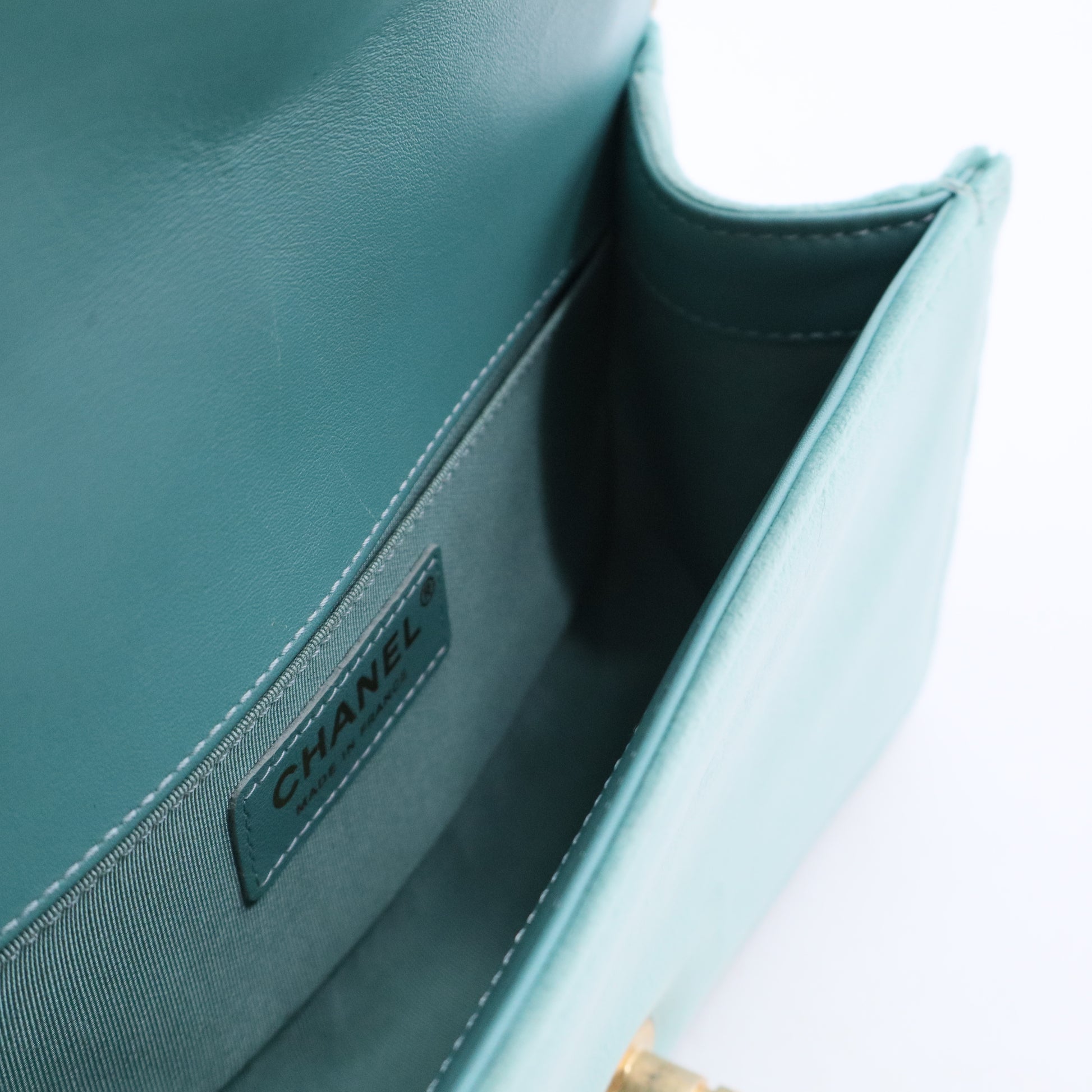 Boy velvet crossbody bag B20408