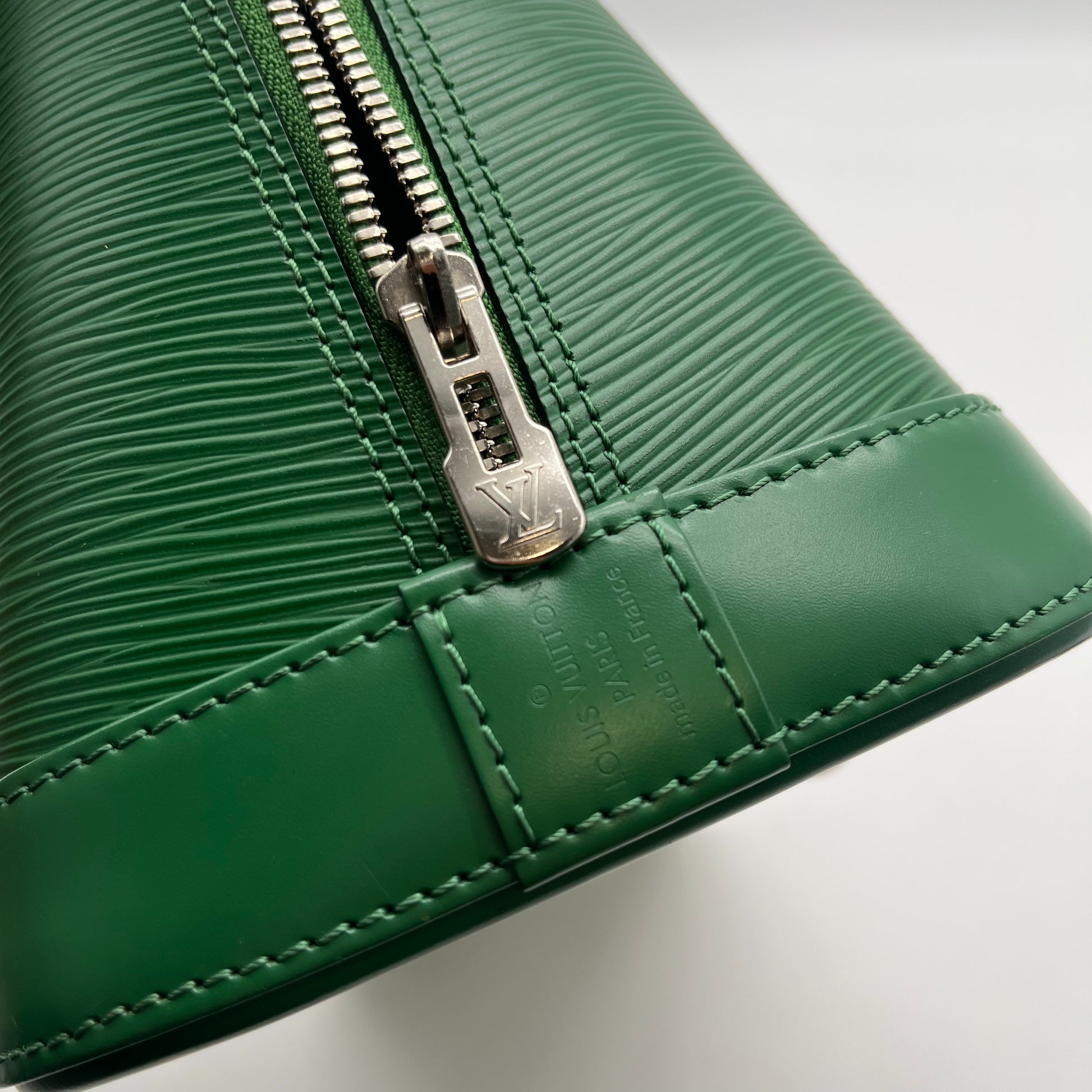 Leather Alma Epi Handbag PM twins