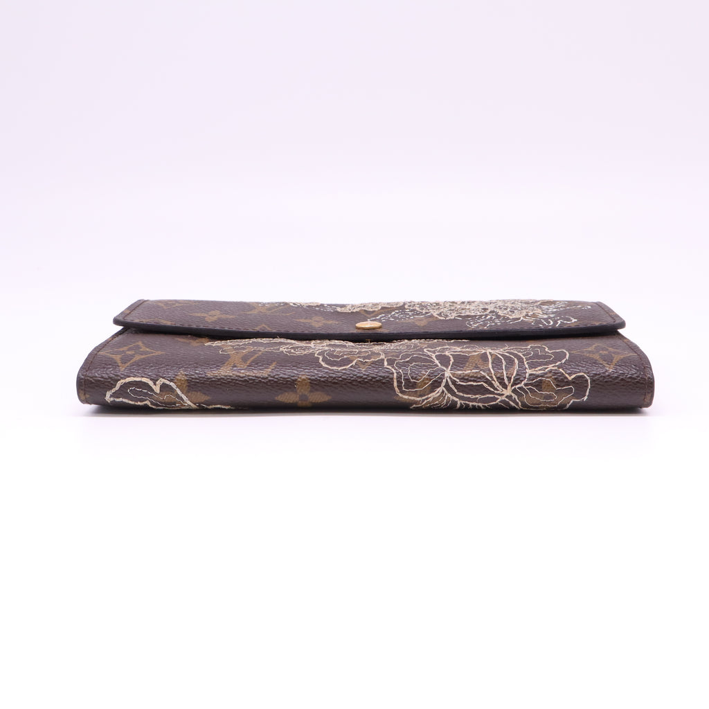 Louis Vuitton Monogram Dentelle Sarah Wallet W22090