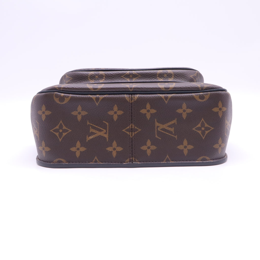 Louis Vuitton Monogram Passy Chain Shoulder Bag B24160