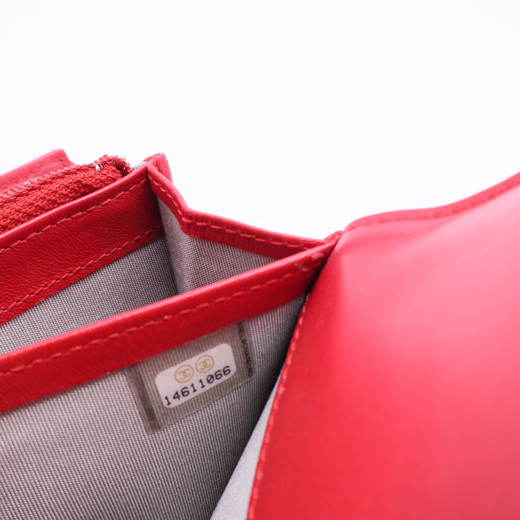 Caviar Timeless CC Large Gusset Flap Wallet Light Red W20439