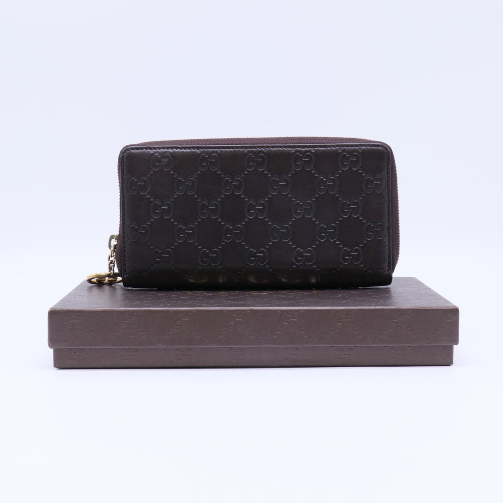 Gucci Signature Leather Zip Around Wallet W21696
