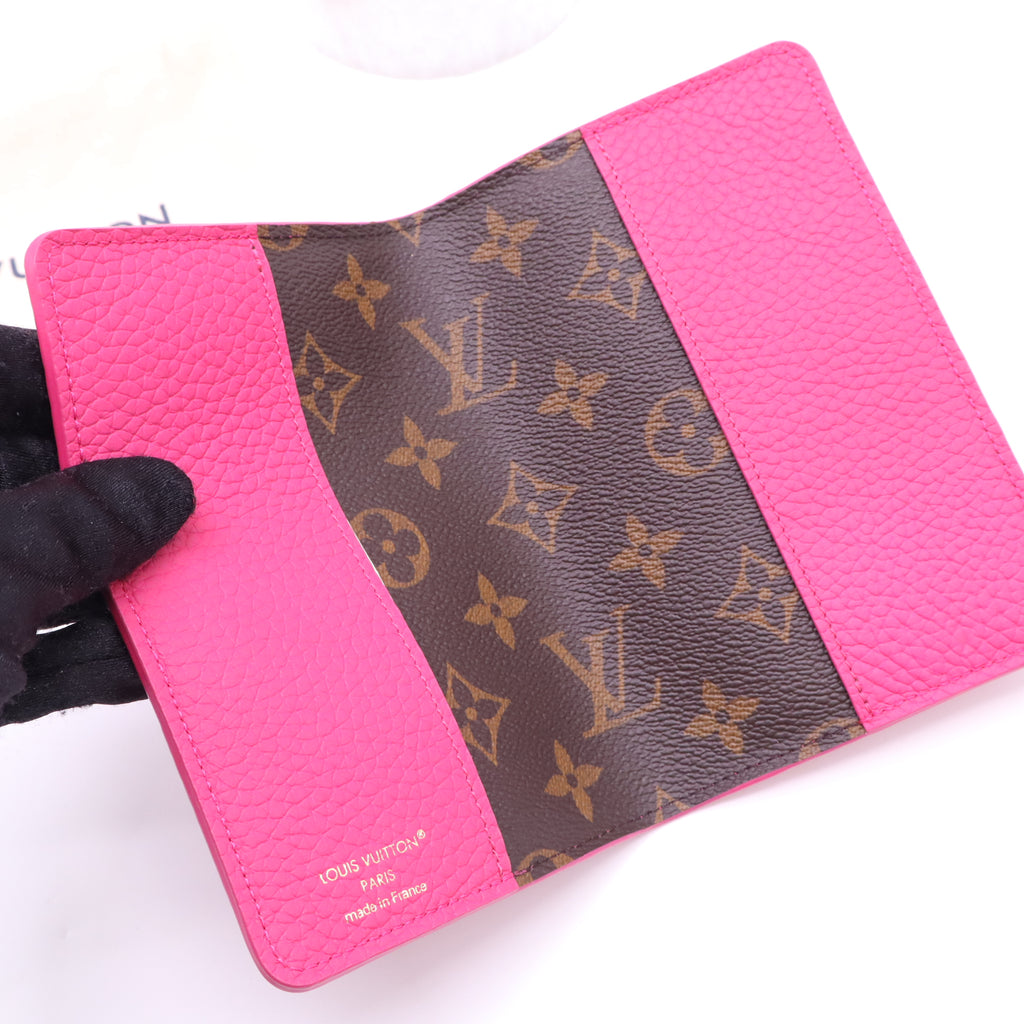 Louis Vuitton Monogram Macassar Passport Cover W21740