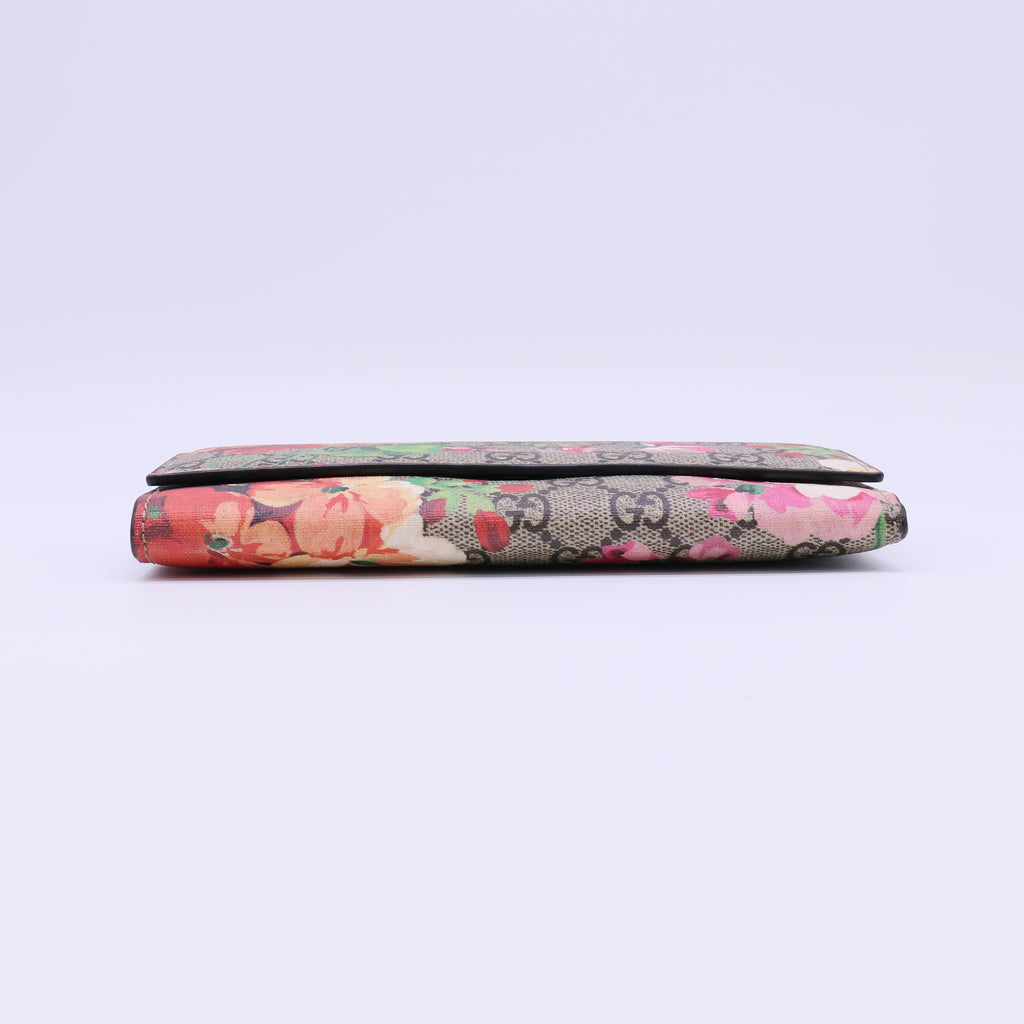 Gucci GG Blooms Supreme Canvas Continental Flap Wallet W22042