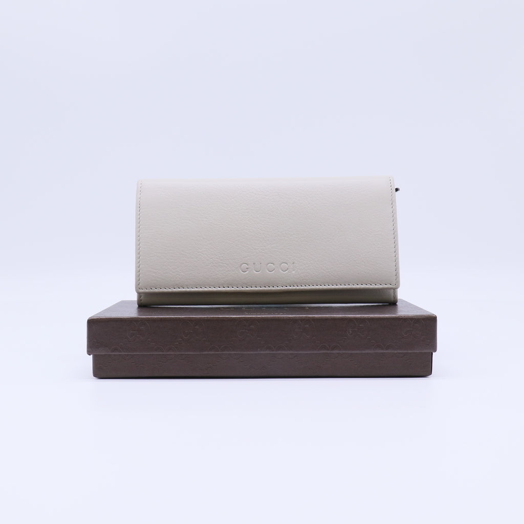 Gucci Textured Leather Continental Flap Wallet W21806