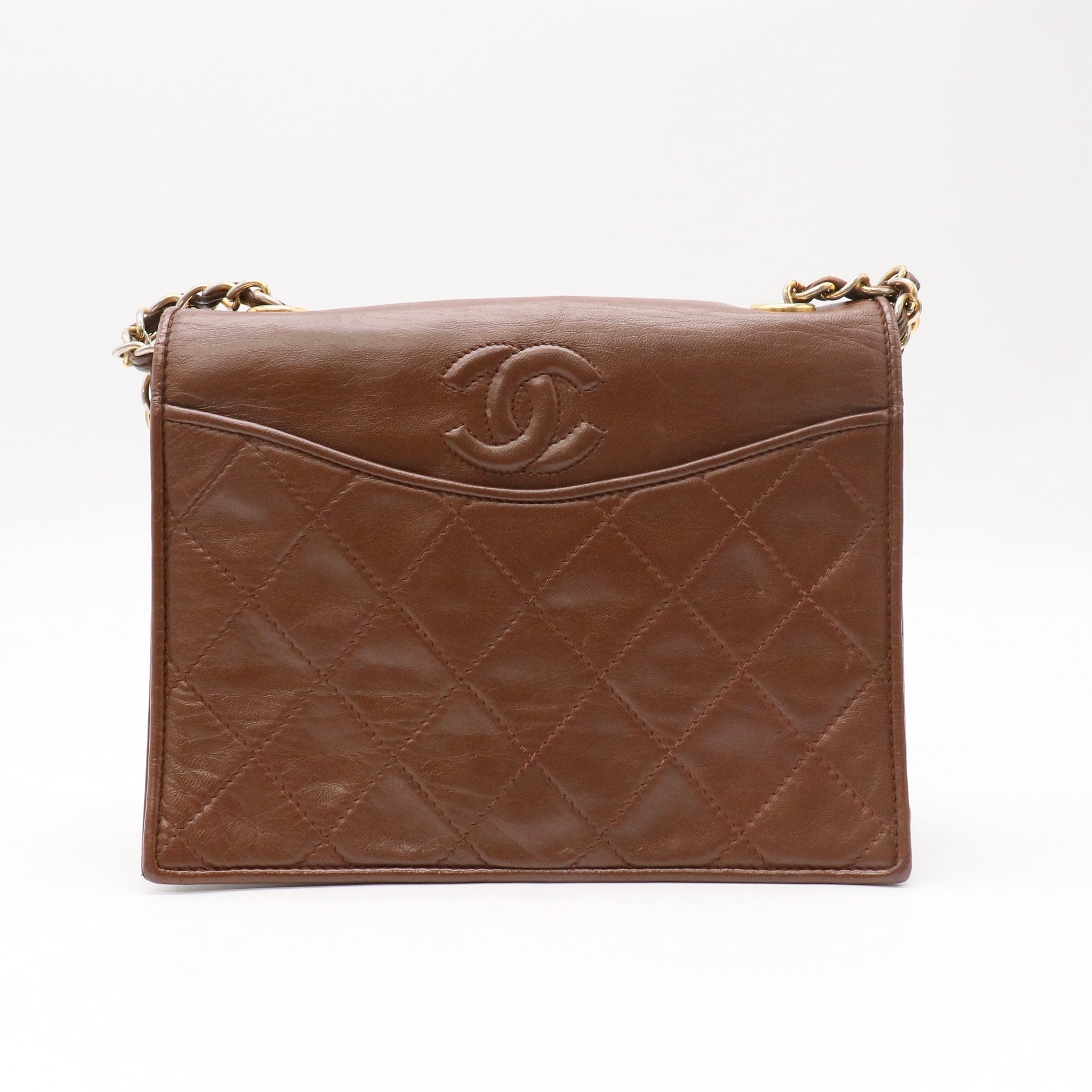 Chanel Vintage Round Logo Curved Flap Bag twins LDZ585