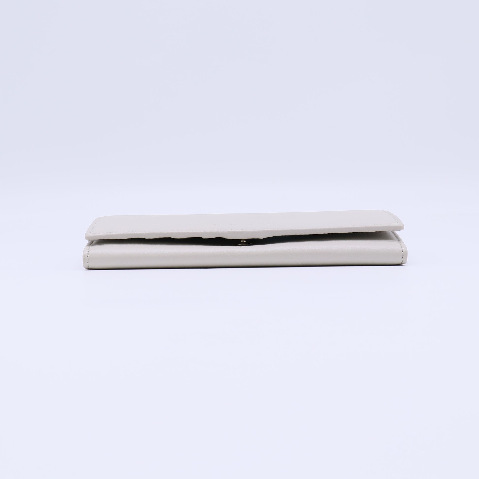Gucci Textured Leather Continental Flap Wallet W21806