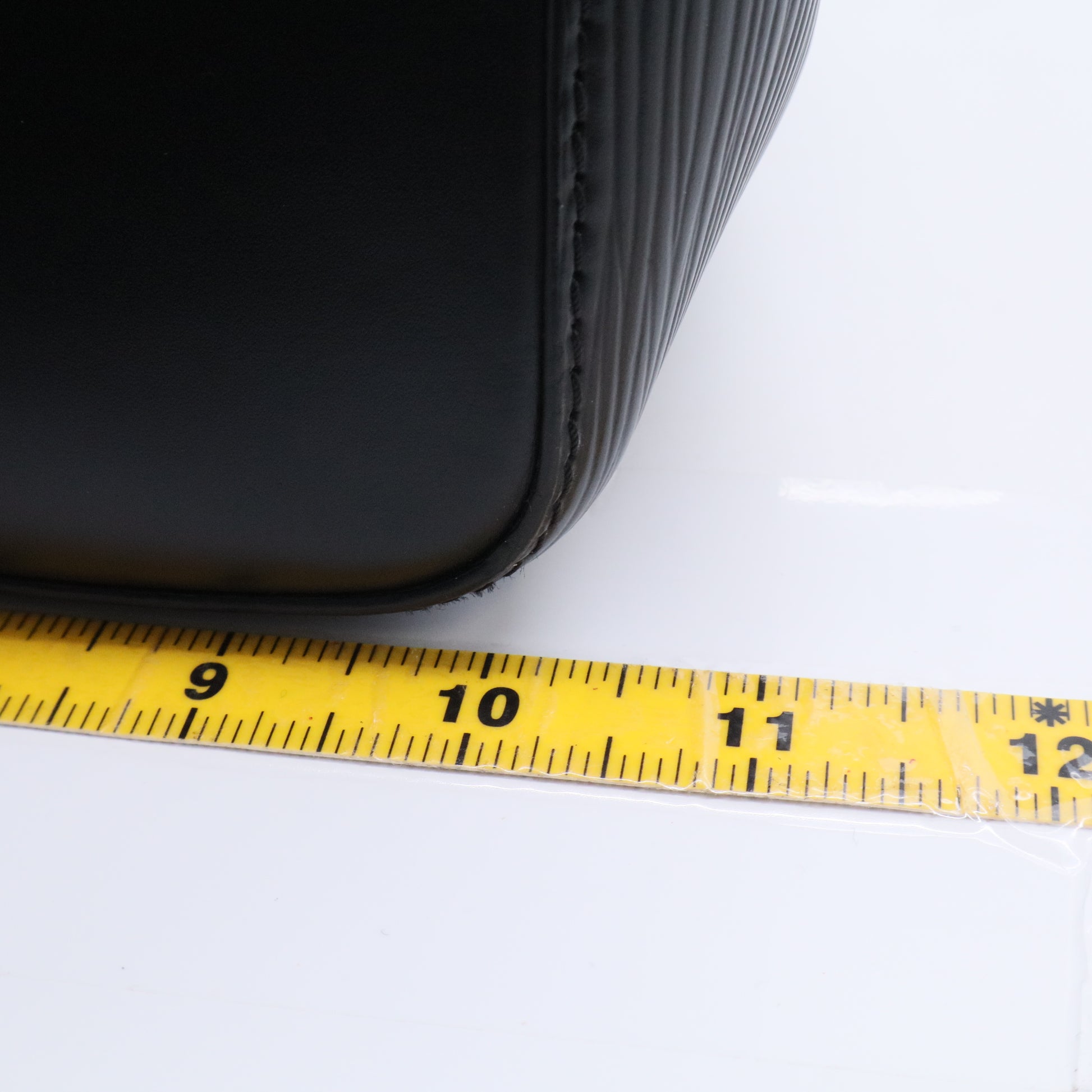 Black Epi Leather NeoNoe Bag