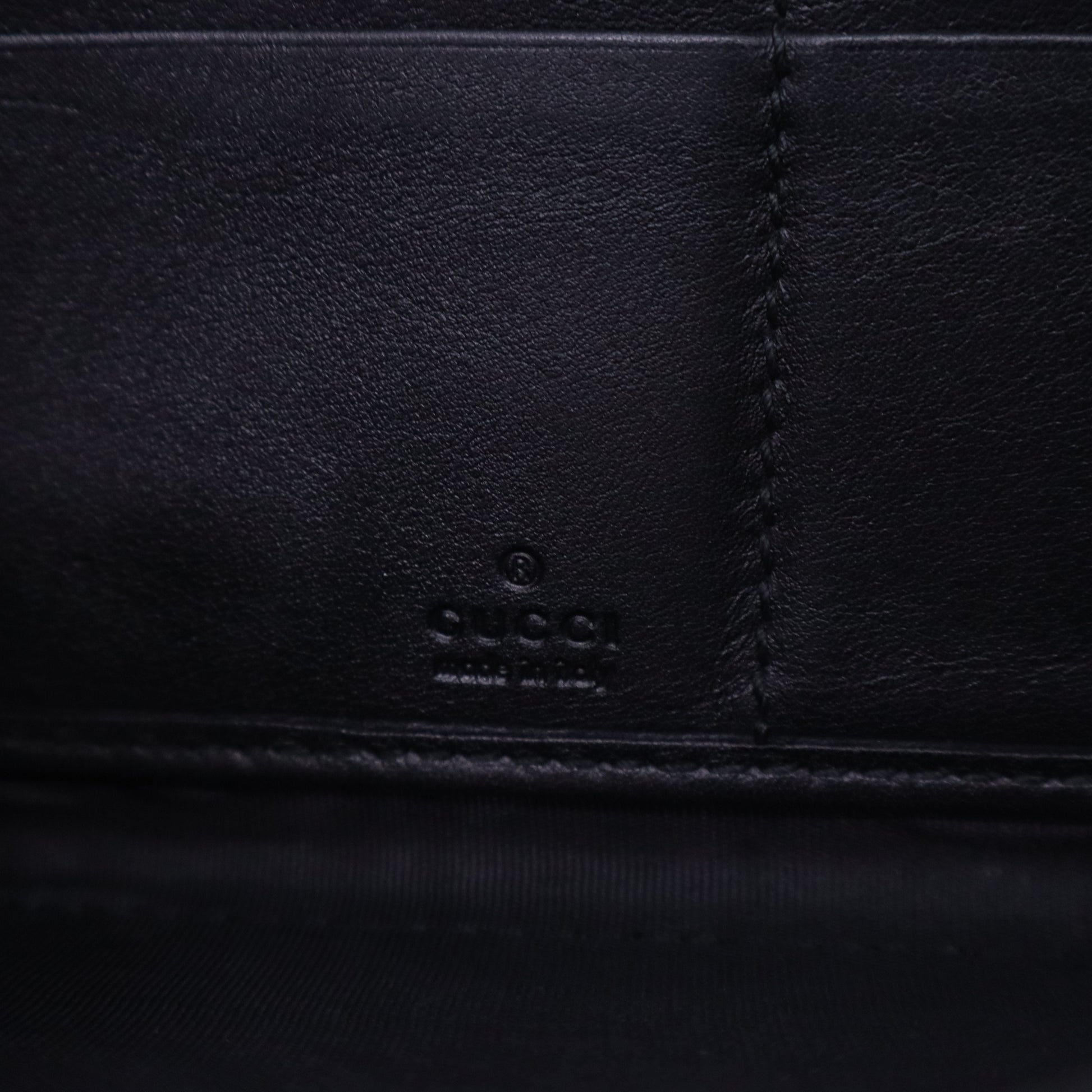 Classic Print Leather Zip Wallet W20721