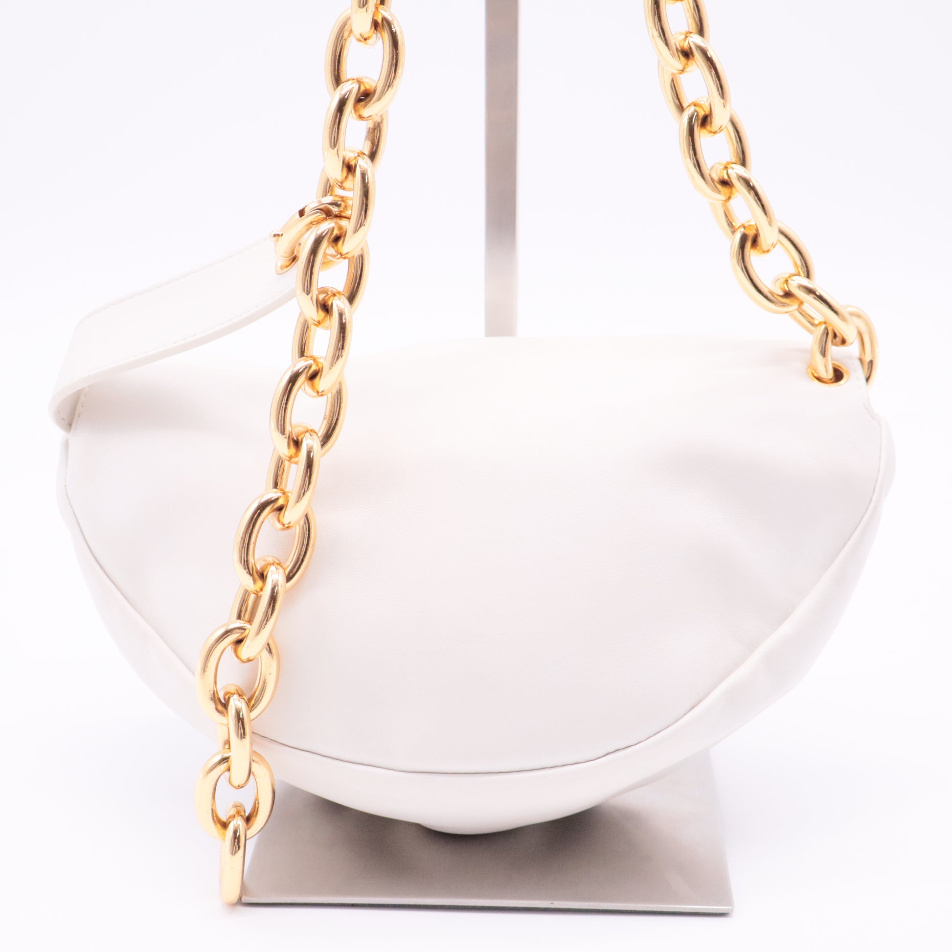 The Chain Pouch Leather