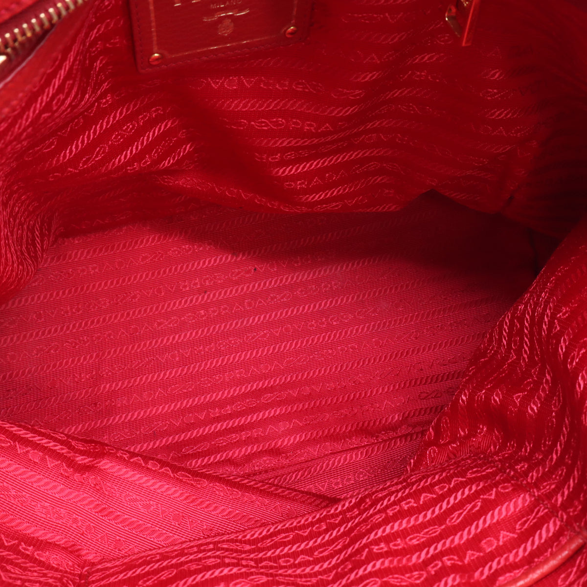 Rubino Vitello Daino Leather Side-Pocket Tote Bag B24075