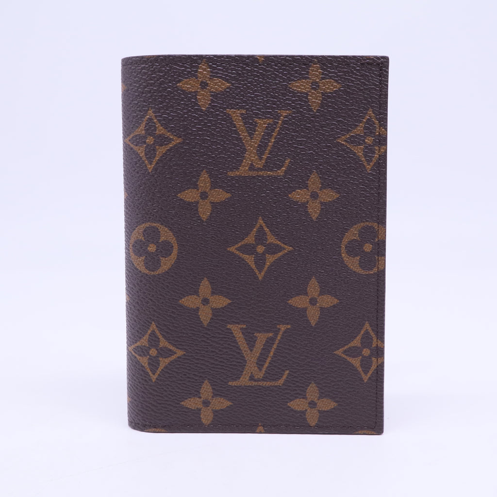 Monogram Passport Cover W20450