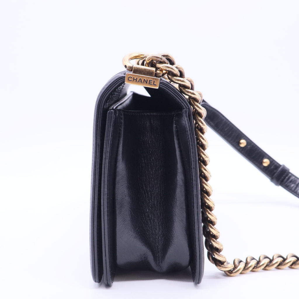  Old Medium Boy Shiny Calfskin Black