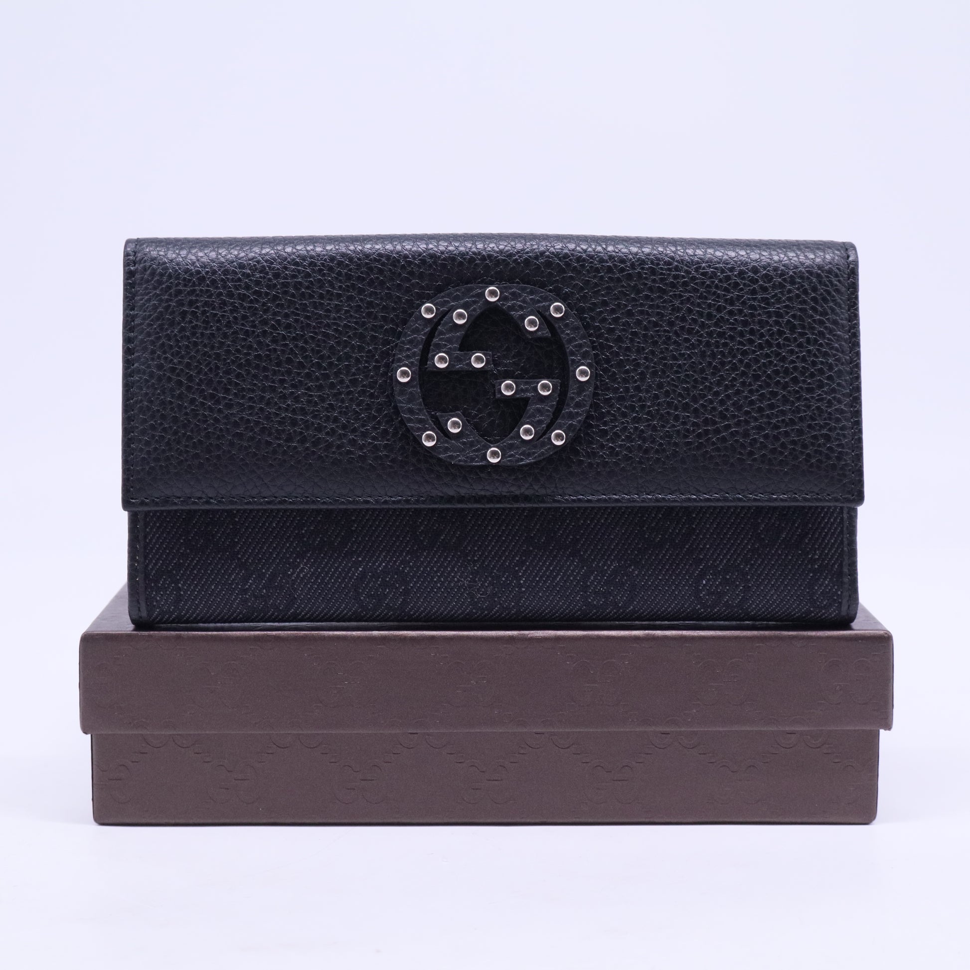 Gucci Black Leather Soho Studded Continental Wallet W20447