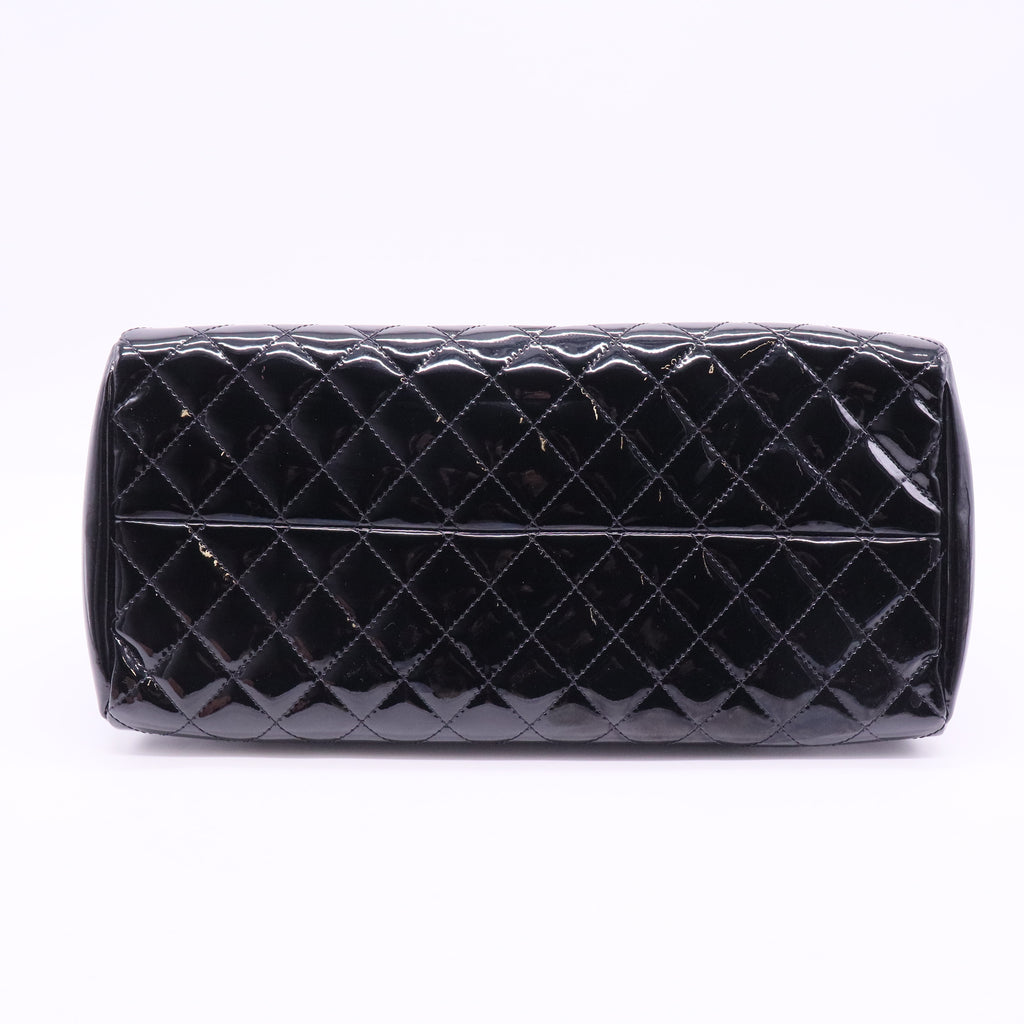 Mademoiselle patent leather handbag