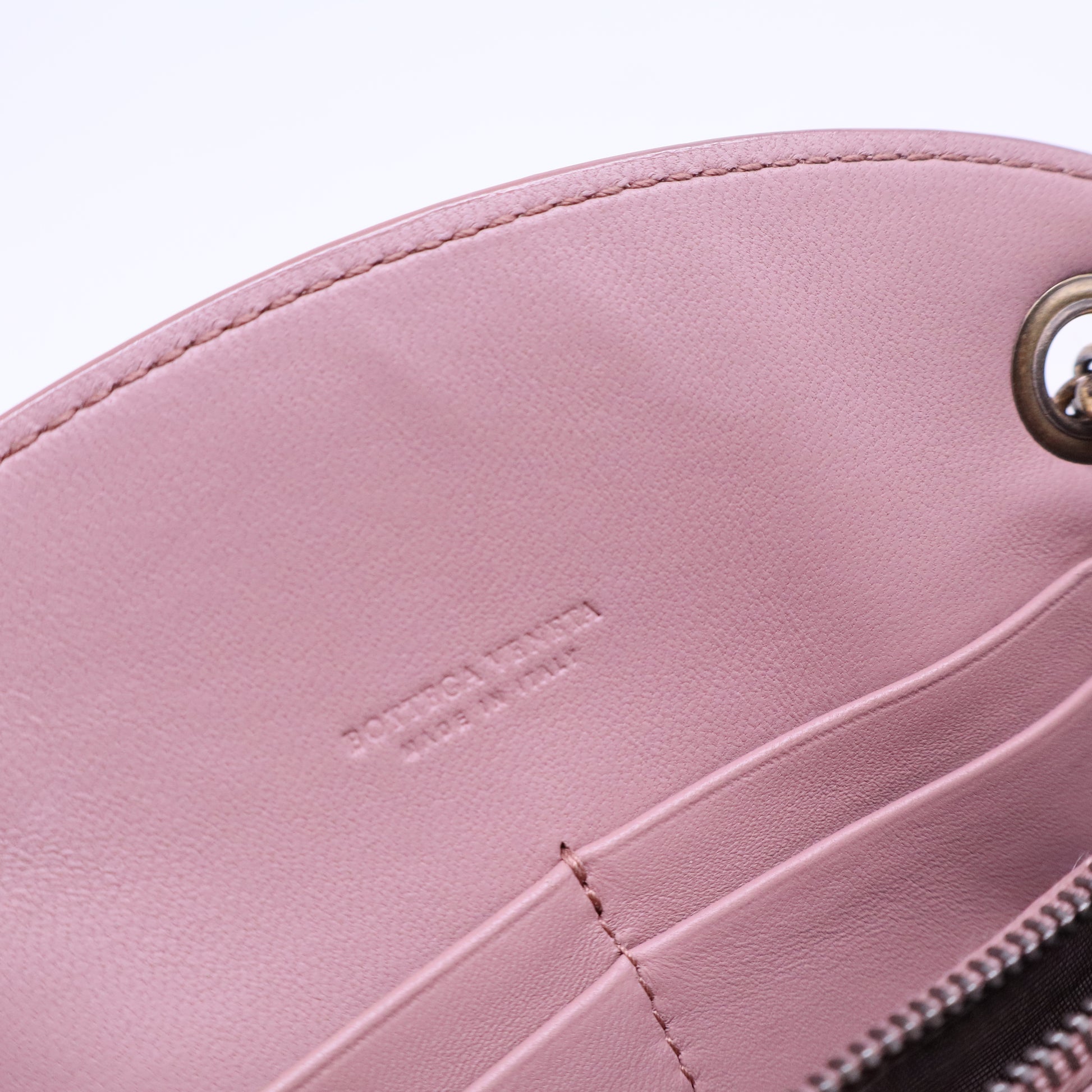 Intrecciato Shoulder Bag B20559