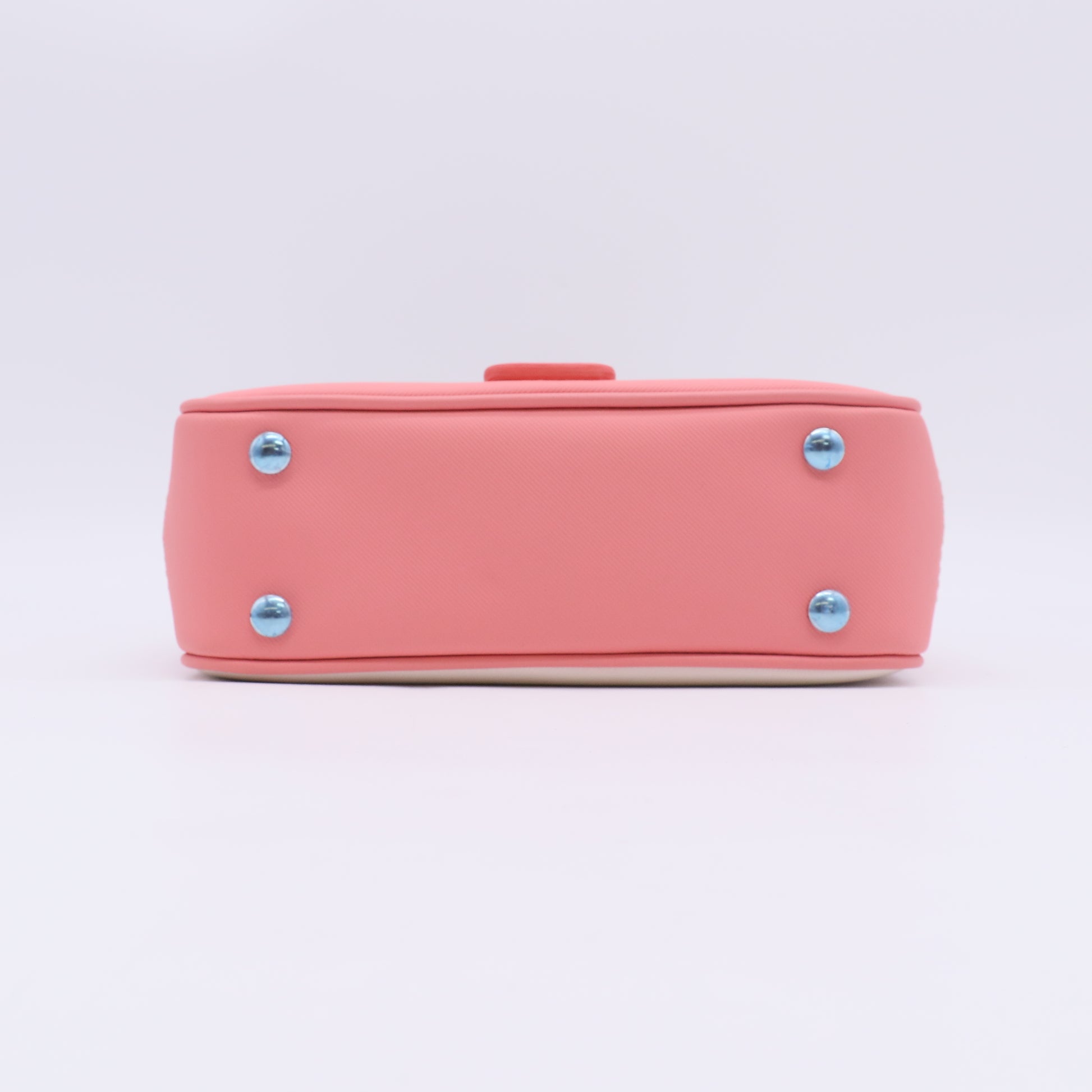 DK88 Top Handle Bag Leather Medium B23670