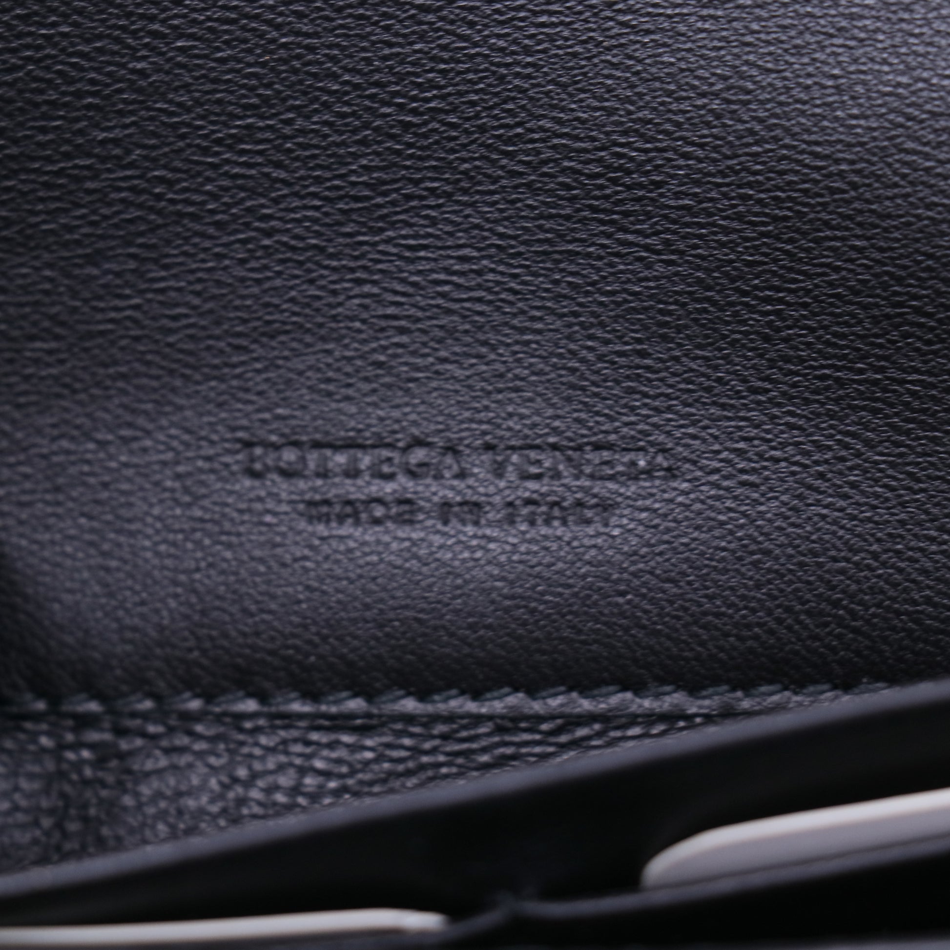 Flap Wallet Intrecciato Leather Long Twins W20763
