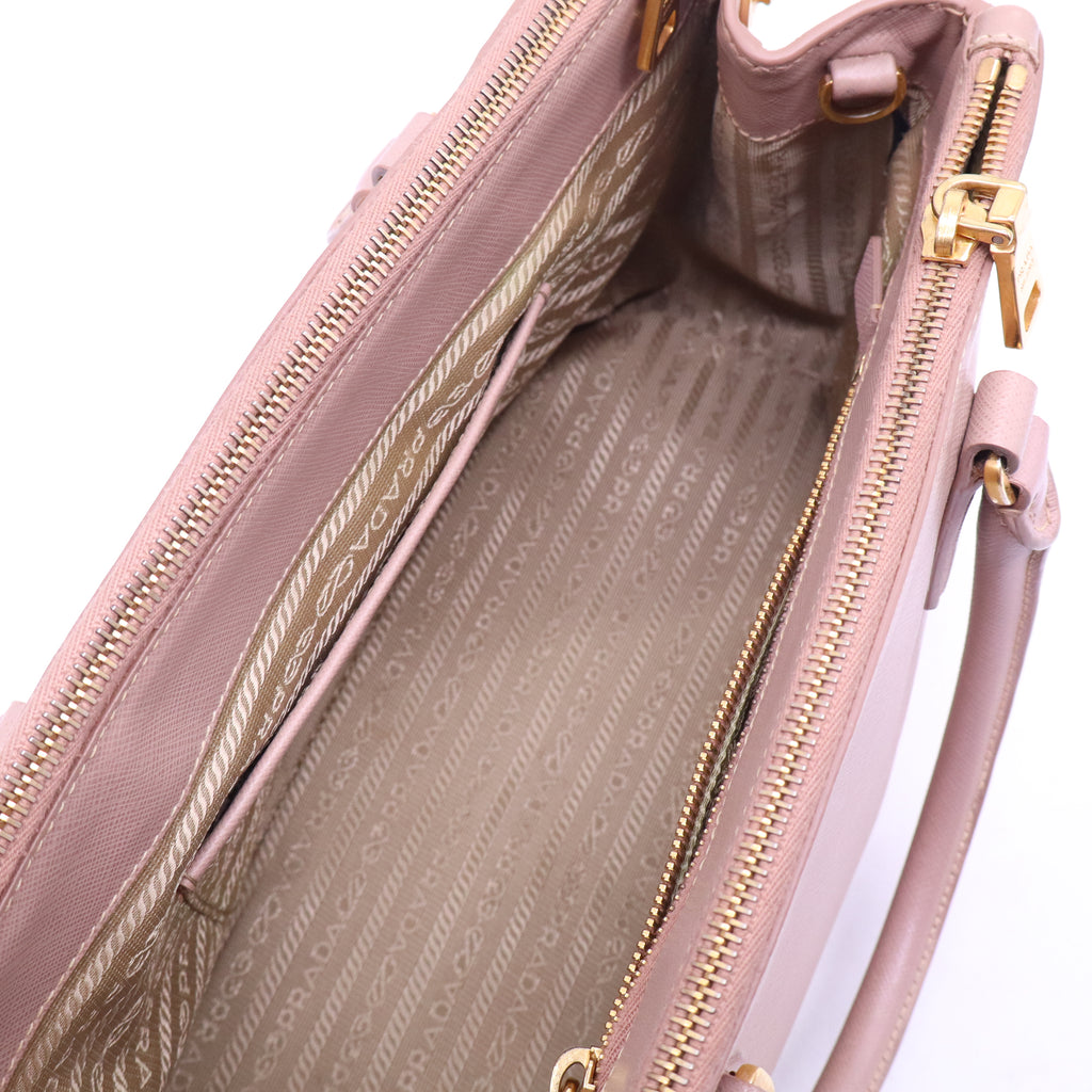 Double Zip Lux Tote Saffiano Leather Small B21162